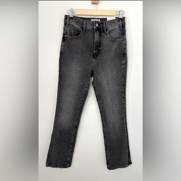 FP/ We The Free Low Maintenance Mid-Rise Flare Jeans NWT Size 29 Dark Horse - Picture 3 of 10